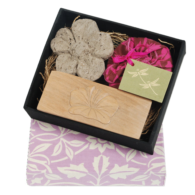Flower Pumice, Brush and Soap Set